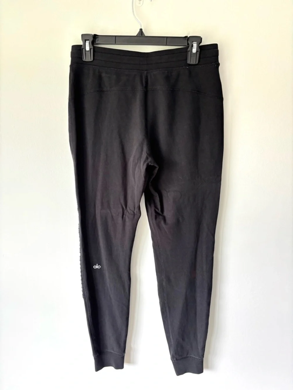 Alo Yoga Black Urban Moto Sweatpants Ribbed Joggers Drawstring Waist Athleisure